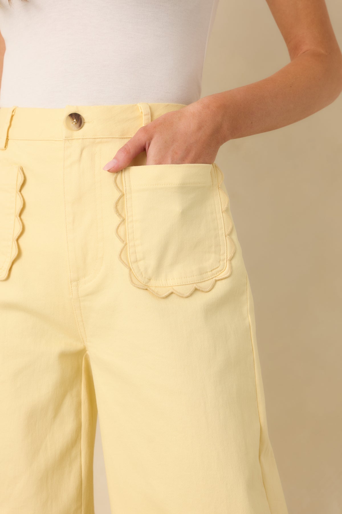 Katherine Scalloped Jeans- 2 Colors