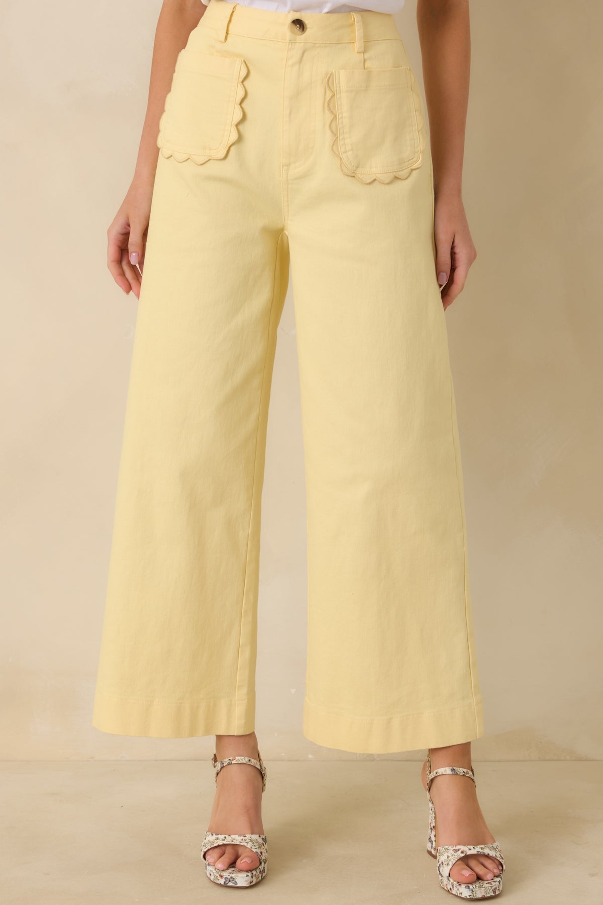 Katherine Scalloped Jeans- 2 Colors