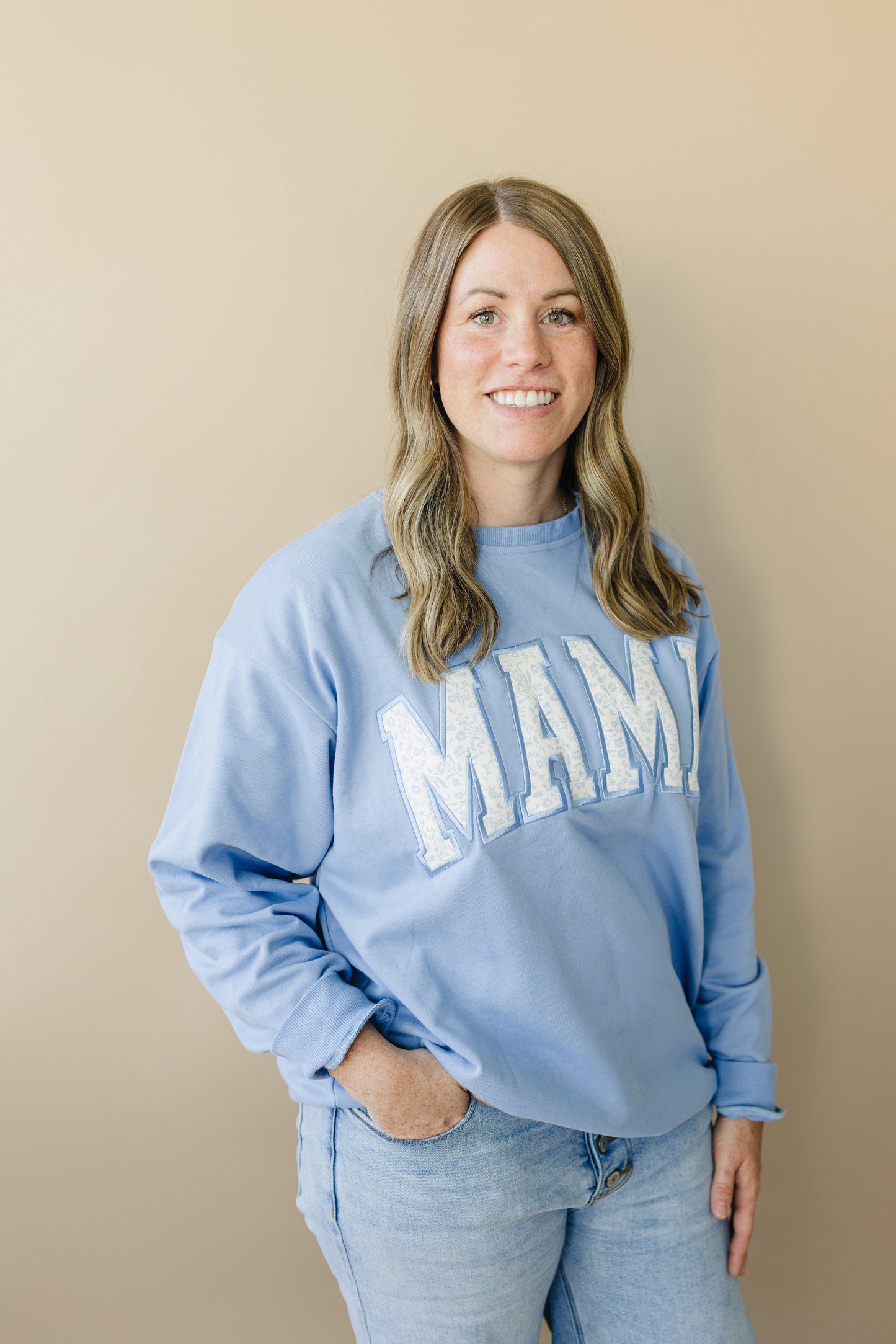 Mama Applique Crewneck Sweatshirt
